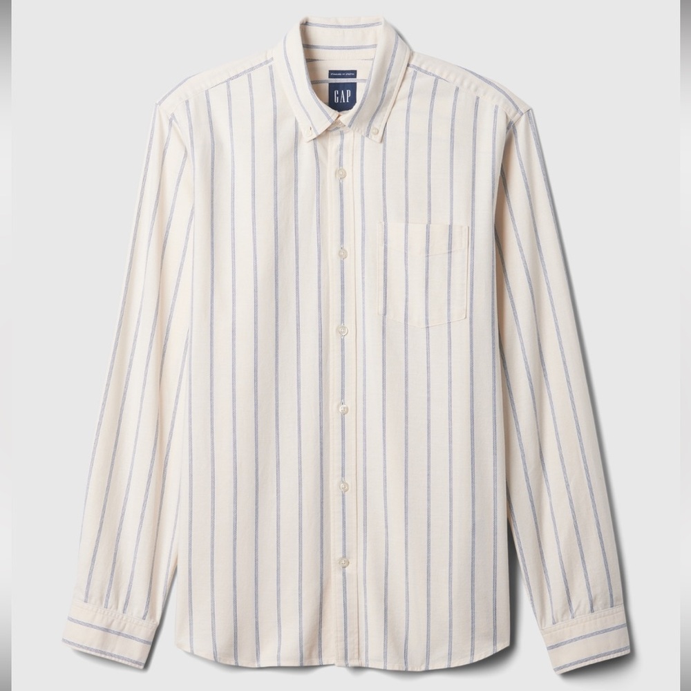 Gap Classic Oxford Shirt in Standard Fit sz M